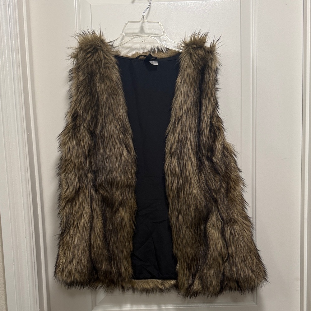 H&M Faux Fur Vest in Brown